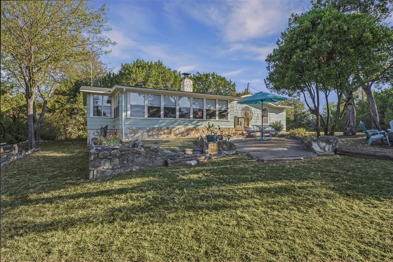 1118 Hidden Cove Trail, Granbury TX 76049 - Photo 3