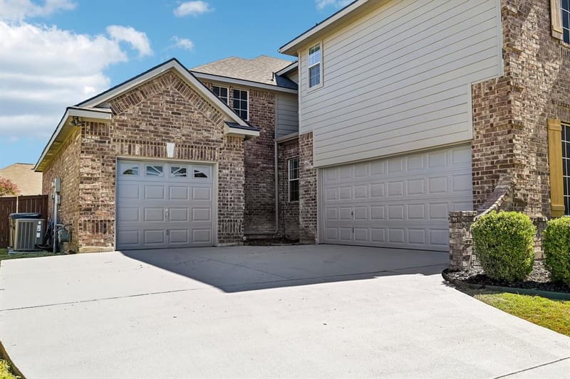 810 Driftwood Drive, Murphy TX 75094 - Photo 3