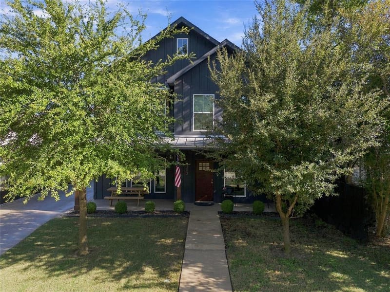 1302 Bagby Avenue, Waco TX 76706