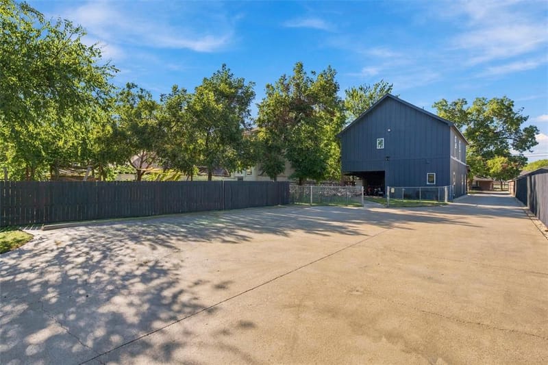 1302 Bagby Avenue, Waco TX 76706 - Photo 24