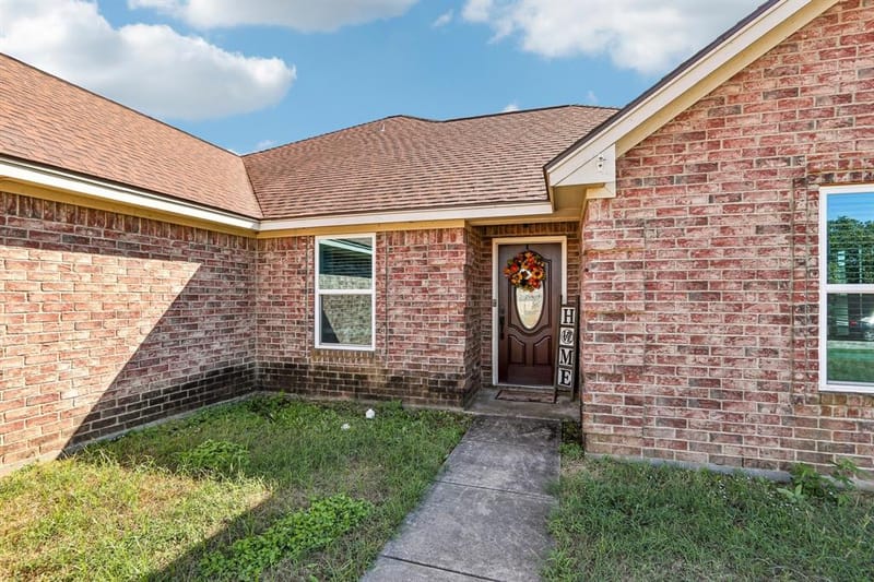 205 Quail Run, Aubrey TX 76227 - Photo 2