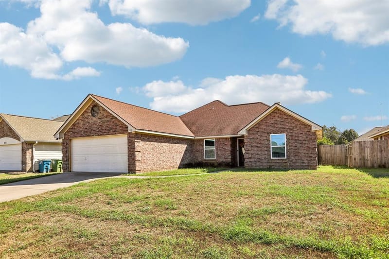 205 Quail Run, Aubrey TX 76227 - Photo 4