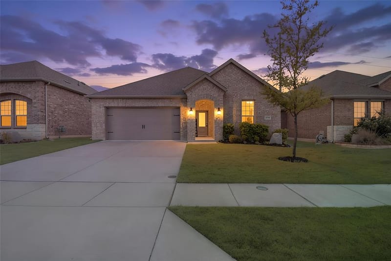 3102 Moccasin Lane, Aubrey TX 76227 - Photo 2