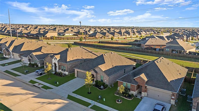 3102 Moccasin Lane, Aubrey TX 76227 - Photo 4