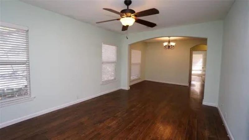 228 E Boyd Avenue, Bonham TX 75418 - Photo 2