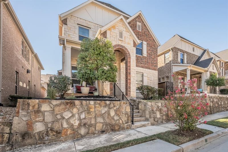1279 Ocean Breeze Drive, Flower Mound TX 75028 - Photo 2