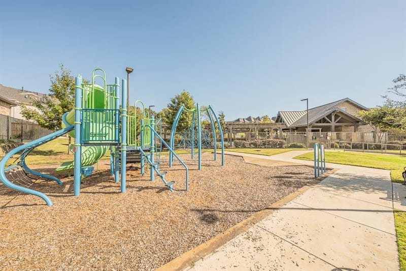 1279 Ocean Breeze Drive, Flower Mound TX 75028 - Photo 28