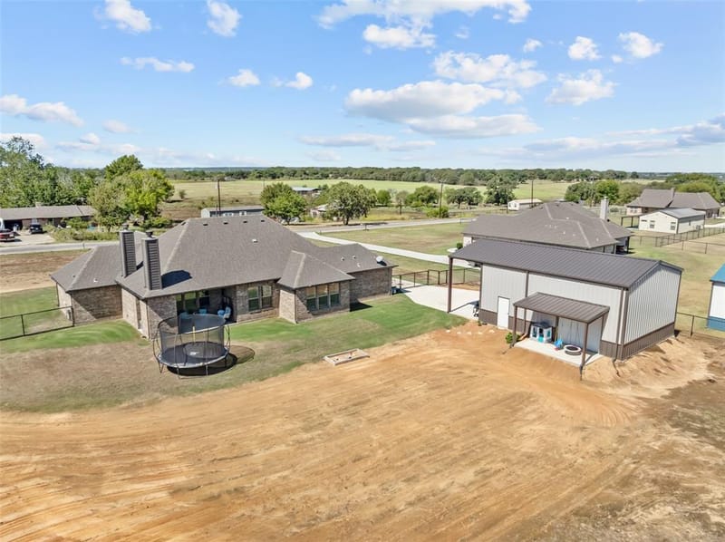 953 County Road 4764, Boyd TX 76023 - Photo 7