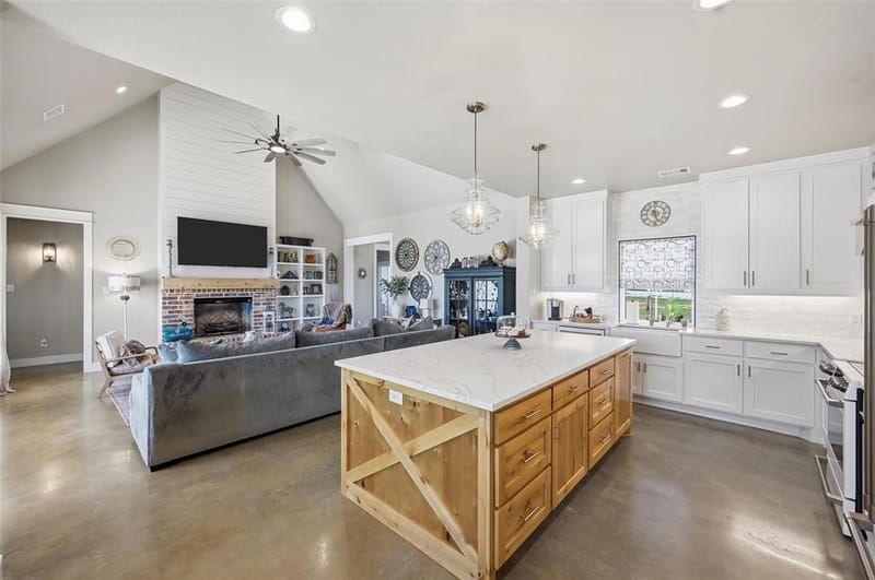 350 Rolling Ranch Boulevard, Alvord TX 76225 - Photo 22