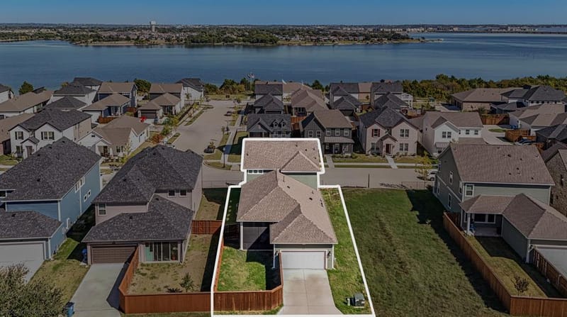 2601 Lafayette Drive, Rowlett TX 75088 - Photo 2