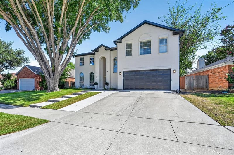 1004 Bonanza Drive, Arlington TX 76001 - Photo 3