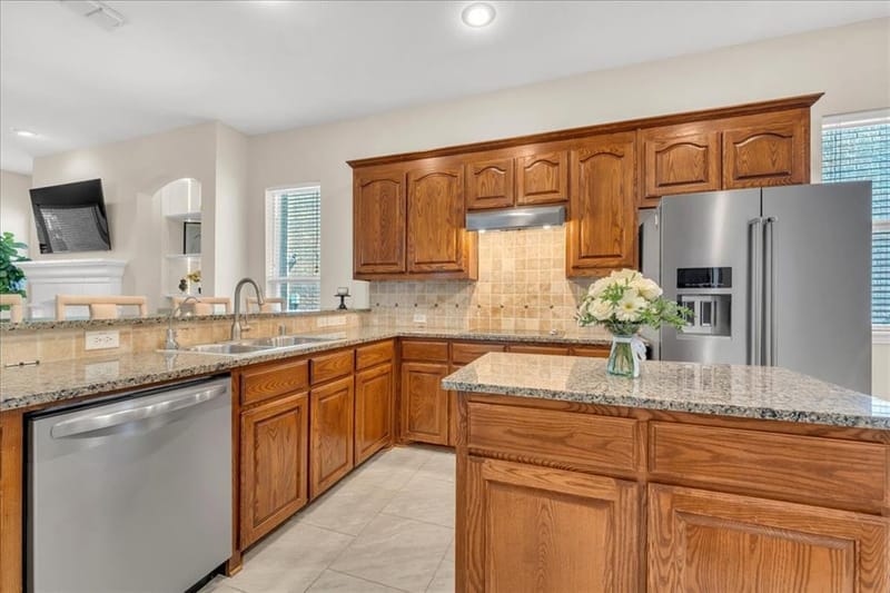 5612 Hampshire Drive, McKinney TX 75070 - Photo 8