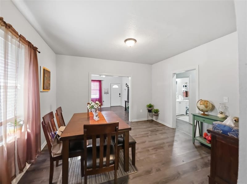 1328 Elmwood Avenue, Fort Worth TX 76104 - Photo 6