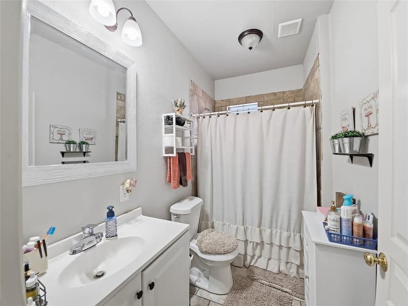 1328 Elmwood Avenue, Fort Worth TX 76104 - Photo 13