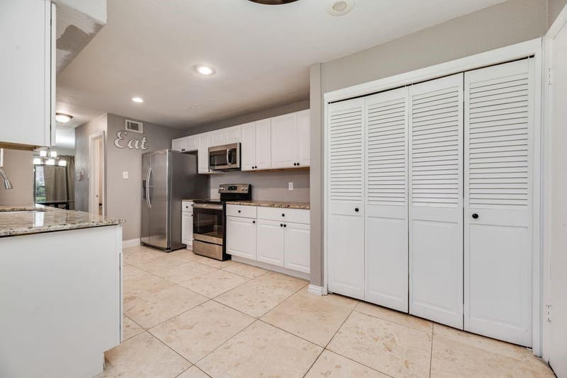 15 Oakbrook Drive, Lewisville TX 75057 - Photo 17