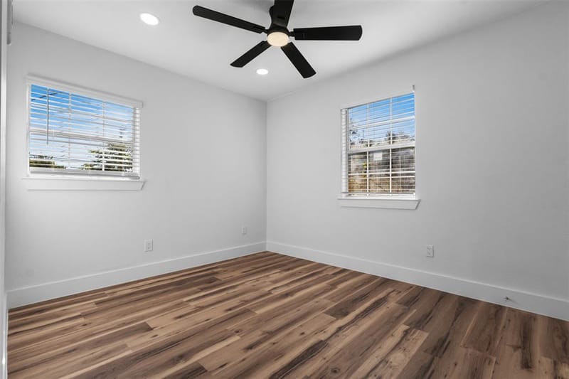 715 Scott Drive, Arlington TX 76012 - Photo 11