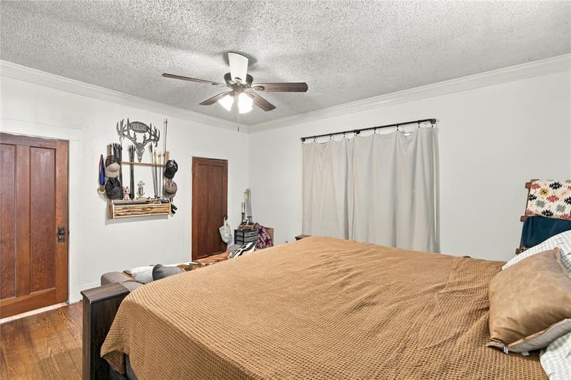 304 E McFarland Street, Grandview TX 76050 - Photo 14