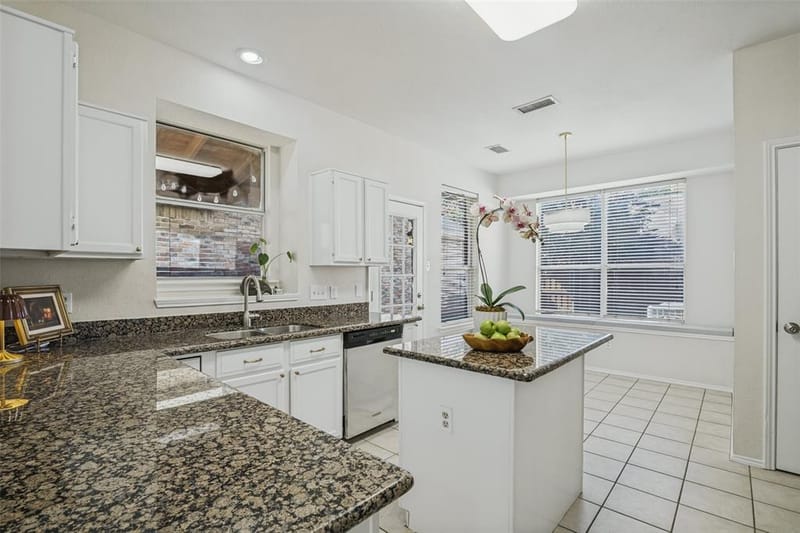 6522 White Oak Drive, Rowlett TX 75089 - Photo 12