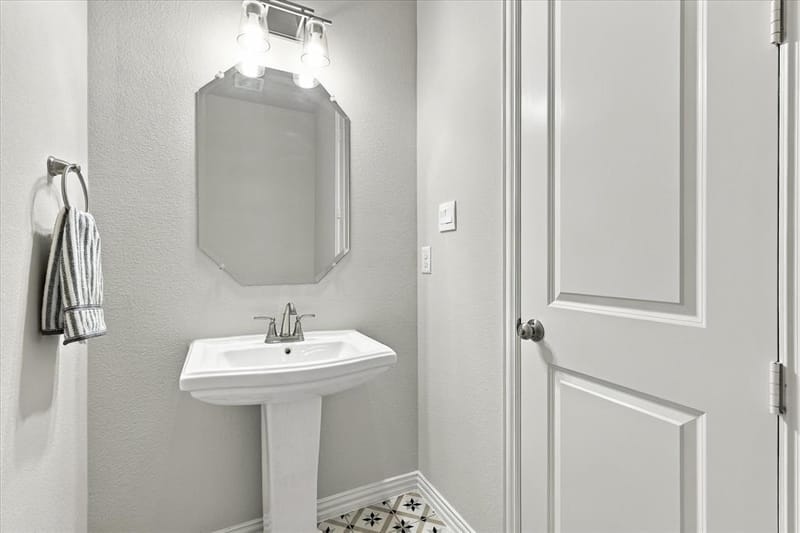 137 Chisos Court, Rhome TX 76078 - Photo 34