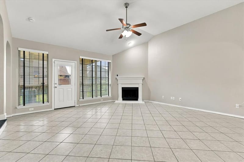 4716 Kendrick Peak Way, Fort Worth TX 76244 - Photo 8