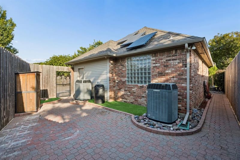 4013 Bobbin Lane, Addison TX 75001 - Photo 32