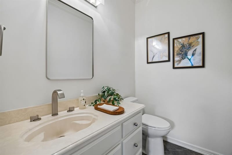 4013 Bobbin Lane, Addison TX 75001 - Photo 20