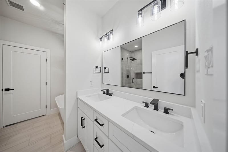 4811 Silver Avenue, Dallas TX 75233 - Photo 9