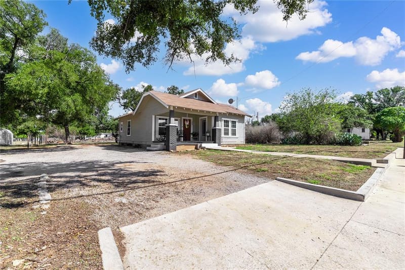 3406 Austin Avenue, Brownwood TX 76801 - Photo 26