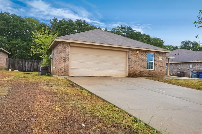 15639 Danson Drive, Dallas TX 75253 - Photo 3