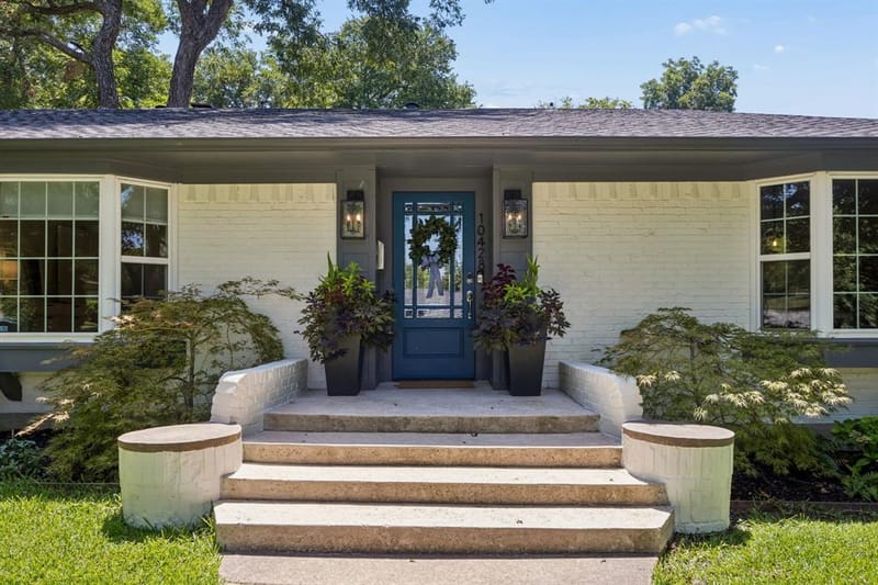 10428 Vinemont, Dallas TX 75218 - Photo 3