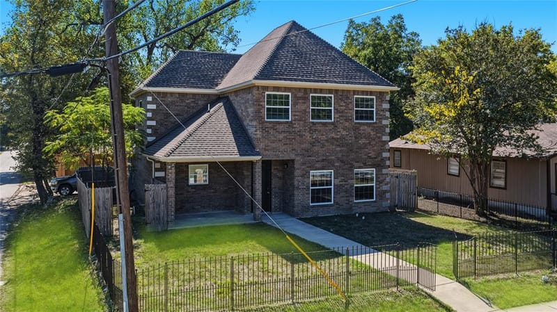 301 Mineral Wells, Terrell TX 75160