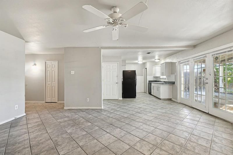 5321 Saddleback Road, Garland TX 75043 - Photo 12