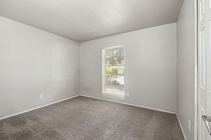 5321 Saddleback Road, Garland TX 75043 - Photo 22