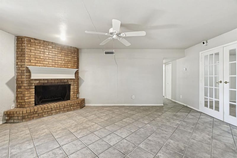 5321 Saddleback Road, Garland TX 75043 - Photo 10