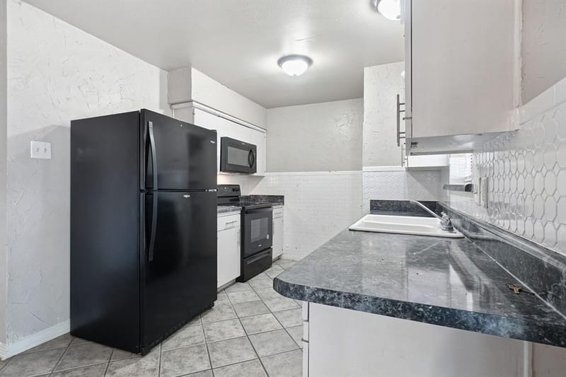 5321 Saddleback Road, Garland TX 75043 - Photo 14