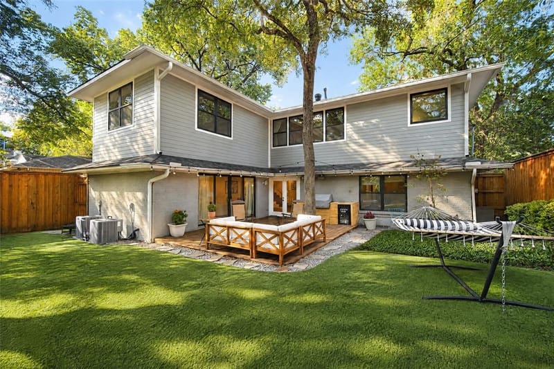 6866 Burwood Lane, Dallas TX 75214 - Photo 32