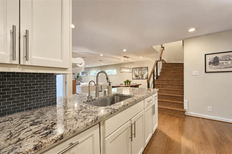 6866 Burwood Lane, Dallas TX 75214 - Photo 9