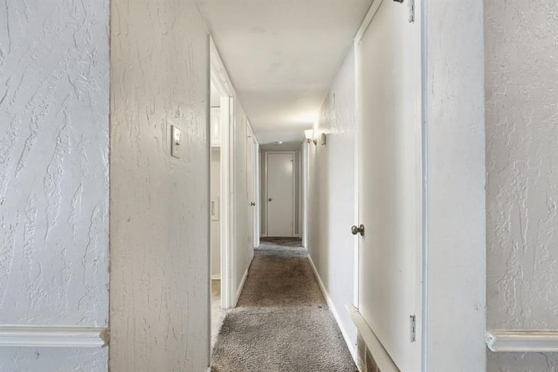 4912 Sandalwood Lane, Arlington TX 76017 - Photo 6
