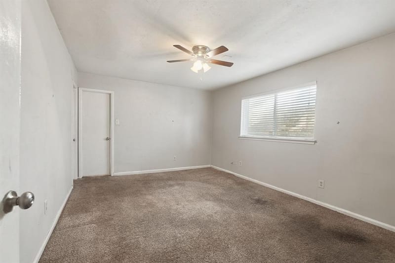 4912 Sandalwood Lane, Arlington TX 76017 - Photo 17