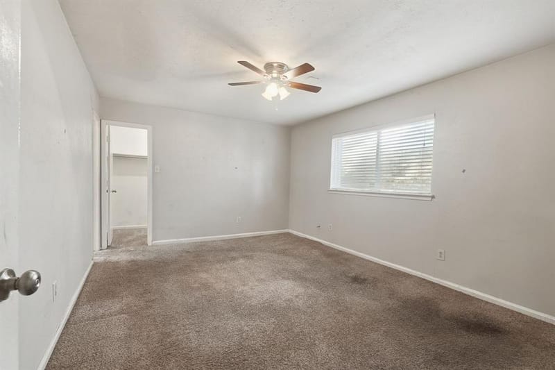 4912 Sandalwood Lane, Arlington TX 76017 - Photo 16