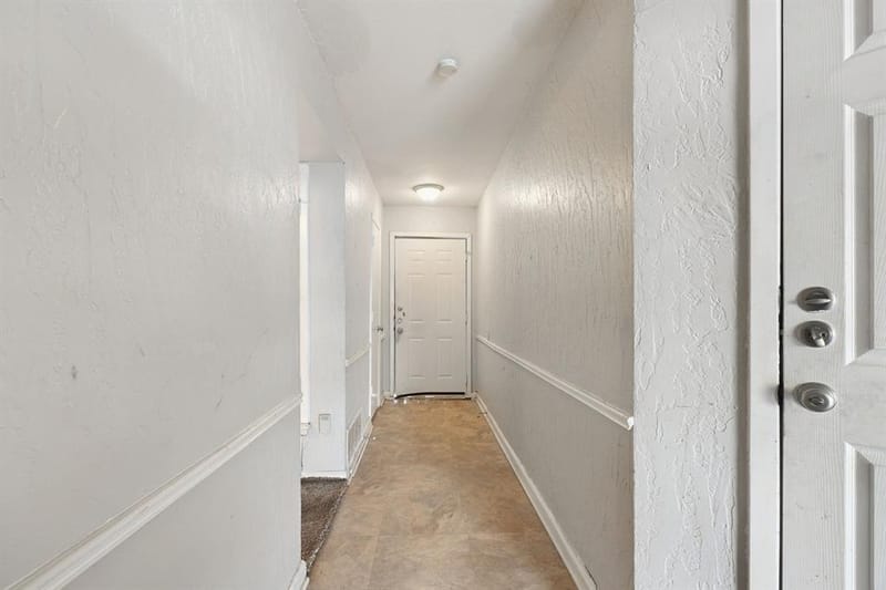 4912 Sandalwood Lane, Arlington TX 76017 - Photo 5