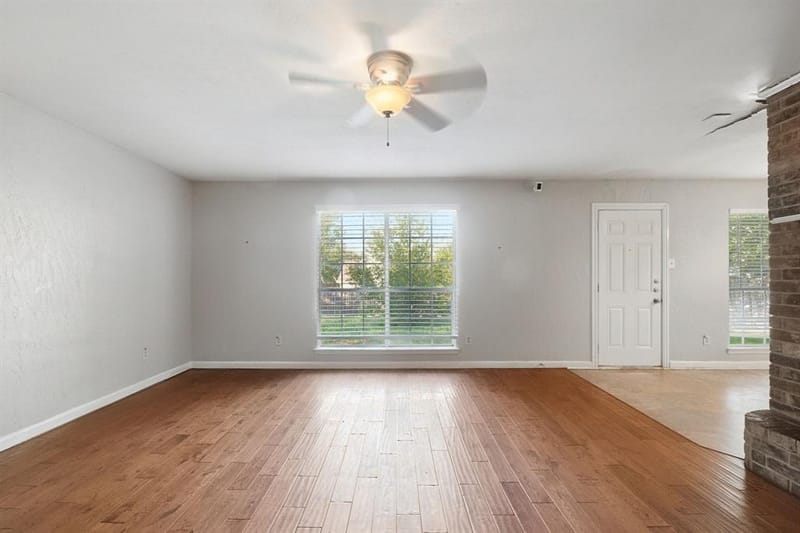 4912 Sandalwood Lane, Arlington TX 76017 - Photo 10