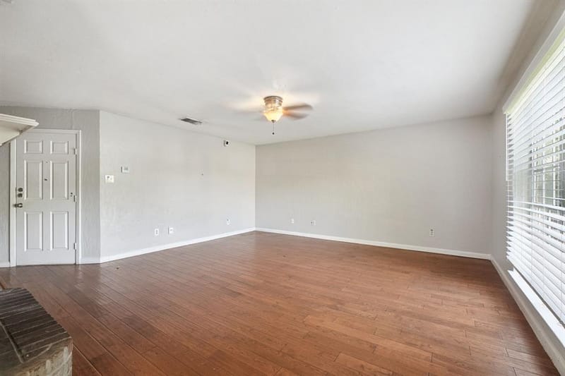 4912 Sandalwood Lane, Arlington TX 76017 - Photo 8