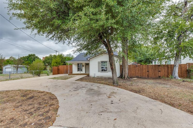1239 Lonsdale Avenue, Dallas TX 75217
