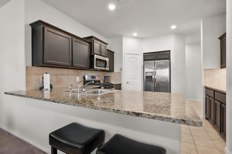 837 Walls Boulevard, Crowley TX 76036 - Photo 15