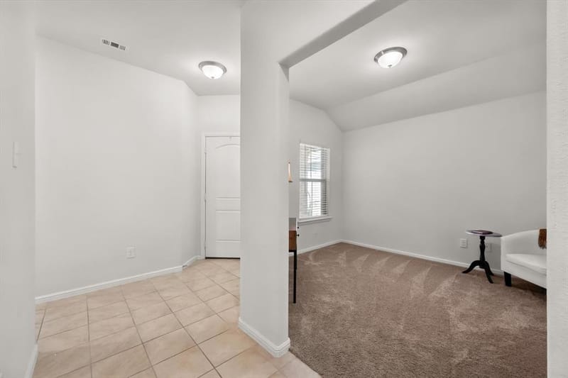 837 Walls Boulevard, Crowley TX 76036 - Photo 4