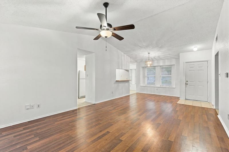 844 Woodrock Drive, Dallas TX 75217 - Photo 12