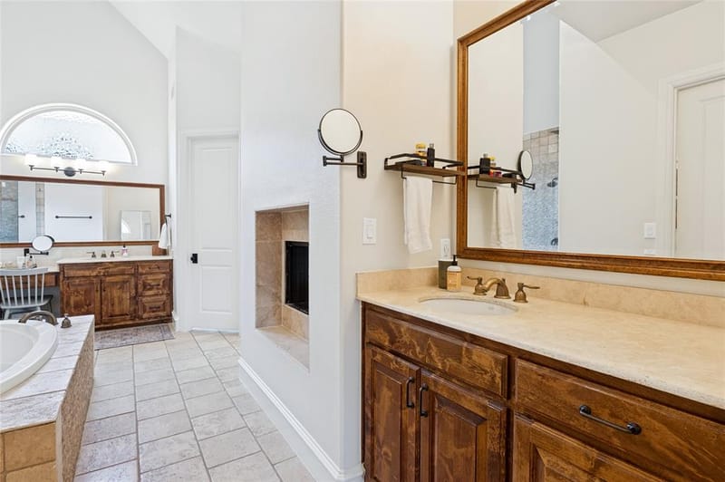 2614 Queen Elizabeth Boulevard, Lewisville TX 75056 - Photo 25