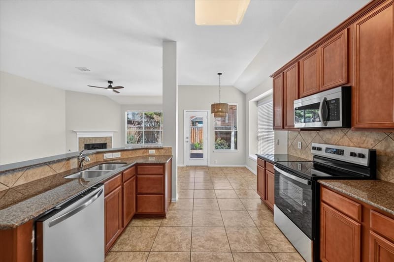 2745 Cedar Ridge Lane, Fort Worth TX 76177 - Photo 14