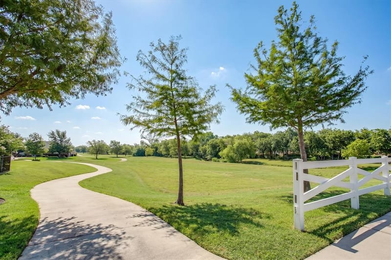 304 Creekside Trail, Argyle TX 76226 - Photo 37